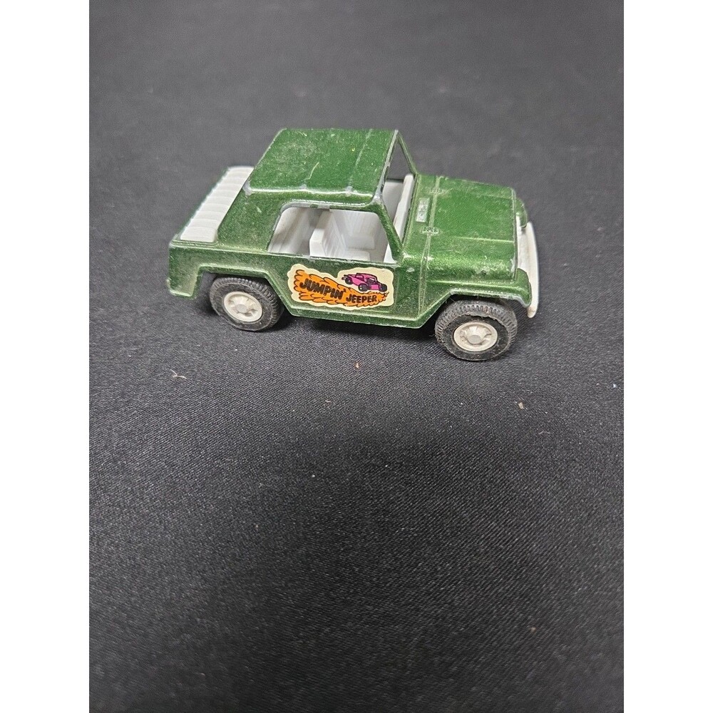 Tootsietoy Toy "Jeepster" Jumpin Jeeper Willys Green Vintage 1970 Diecast